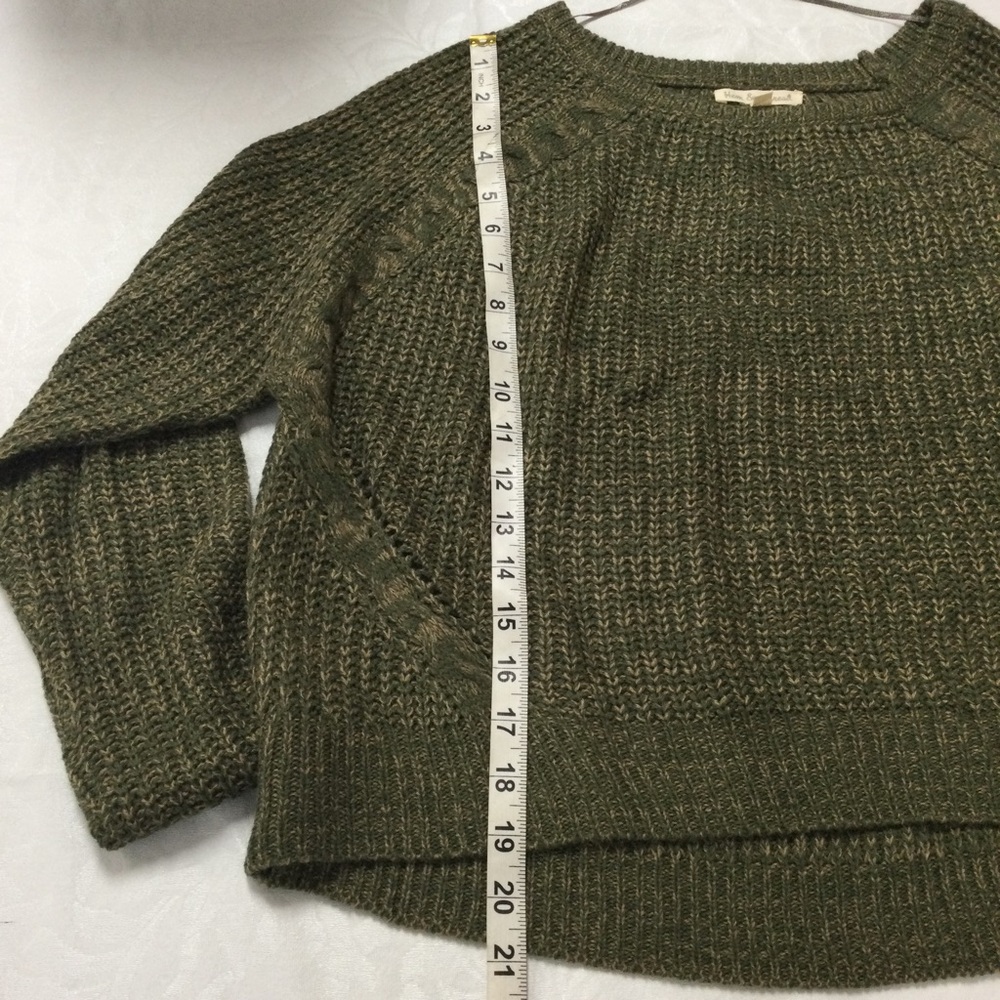 Hem&Thread sweater - Picture 10 of 10